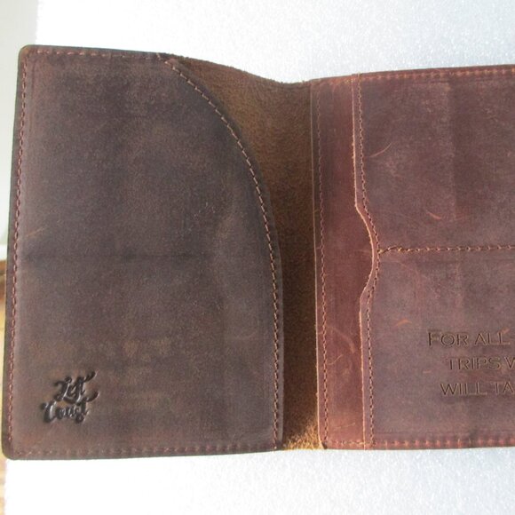 LEFT COAST DISTRESSED LEATHER PASSPORT COVER - Picture 8 of 13